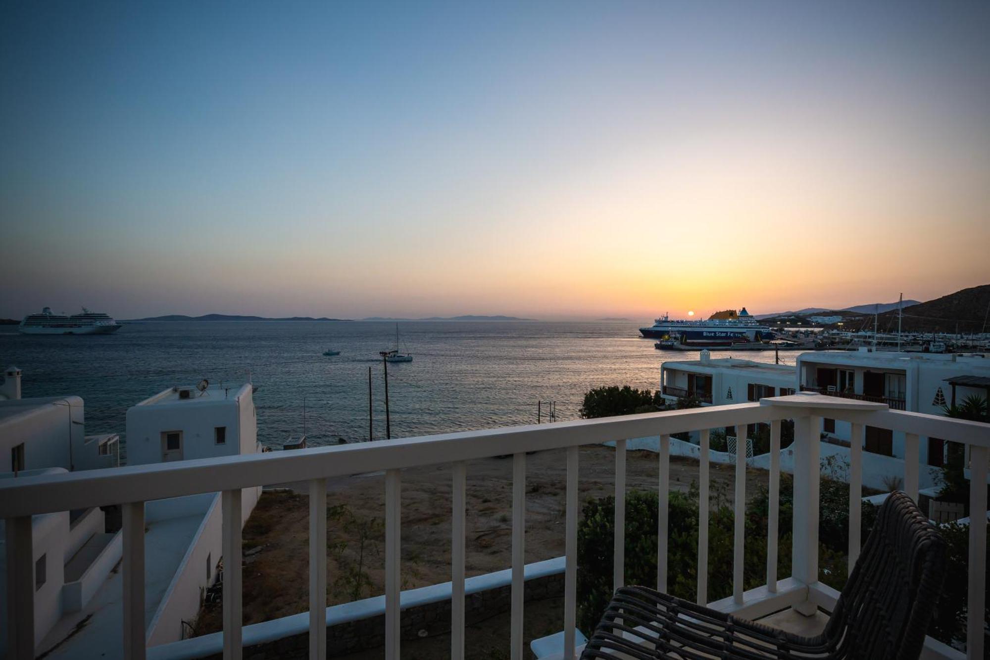 Namaste Boutique Apartments Mykonos Tourlos Exteriör bild